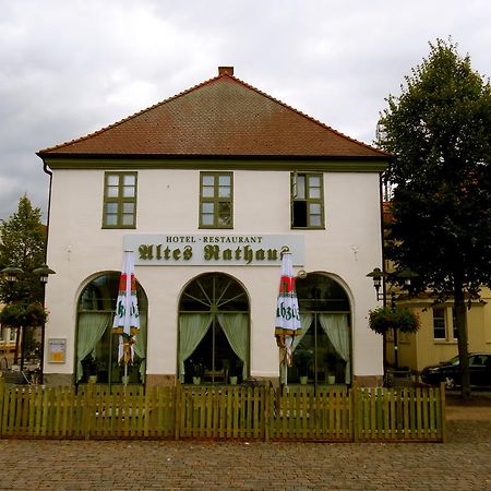 "Altes Rathaus" Grevesmuhlen Hotel Bagian luar foto